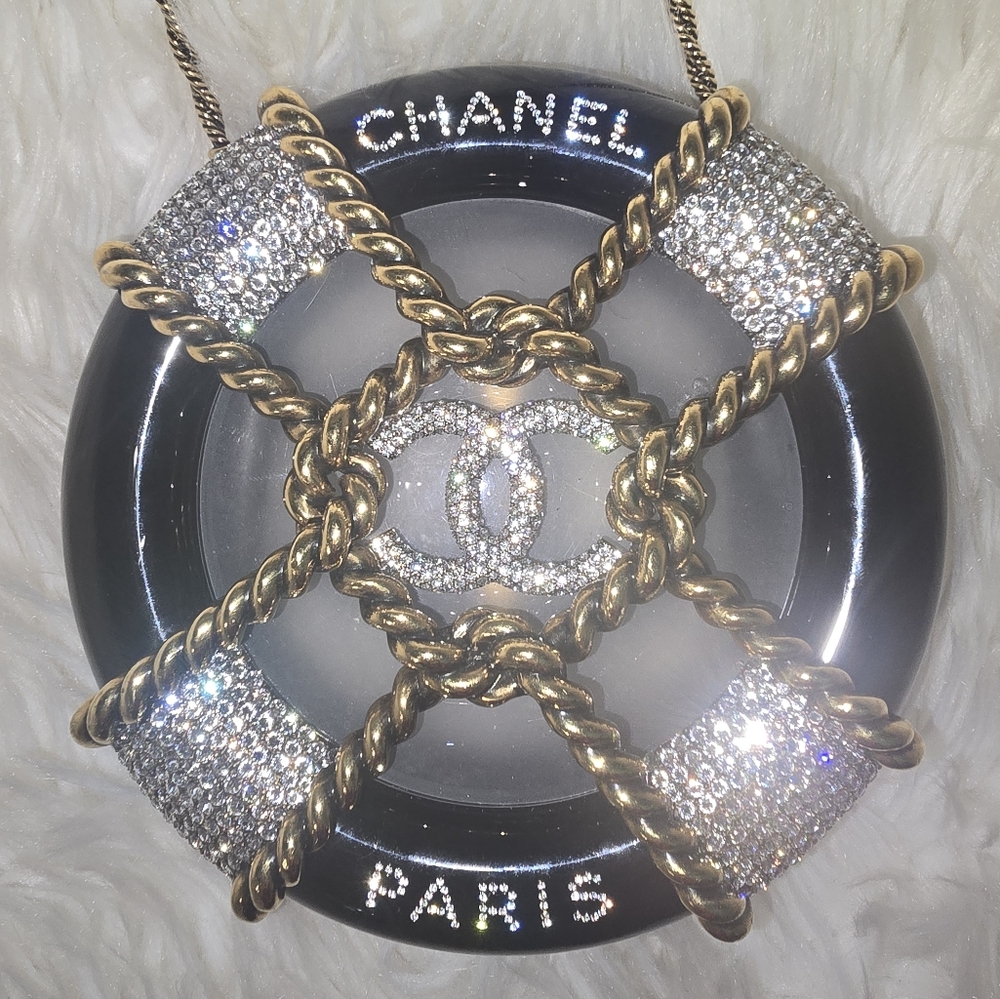 RARE: CHANEL Resin Crystal Rescue Wheel Minaudière Black